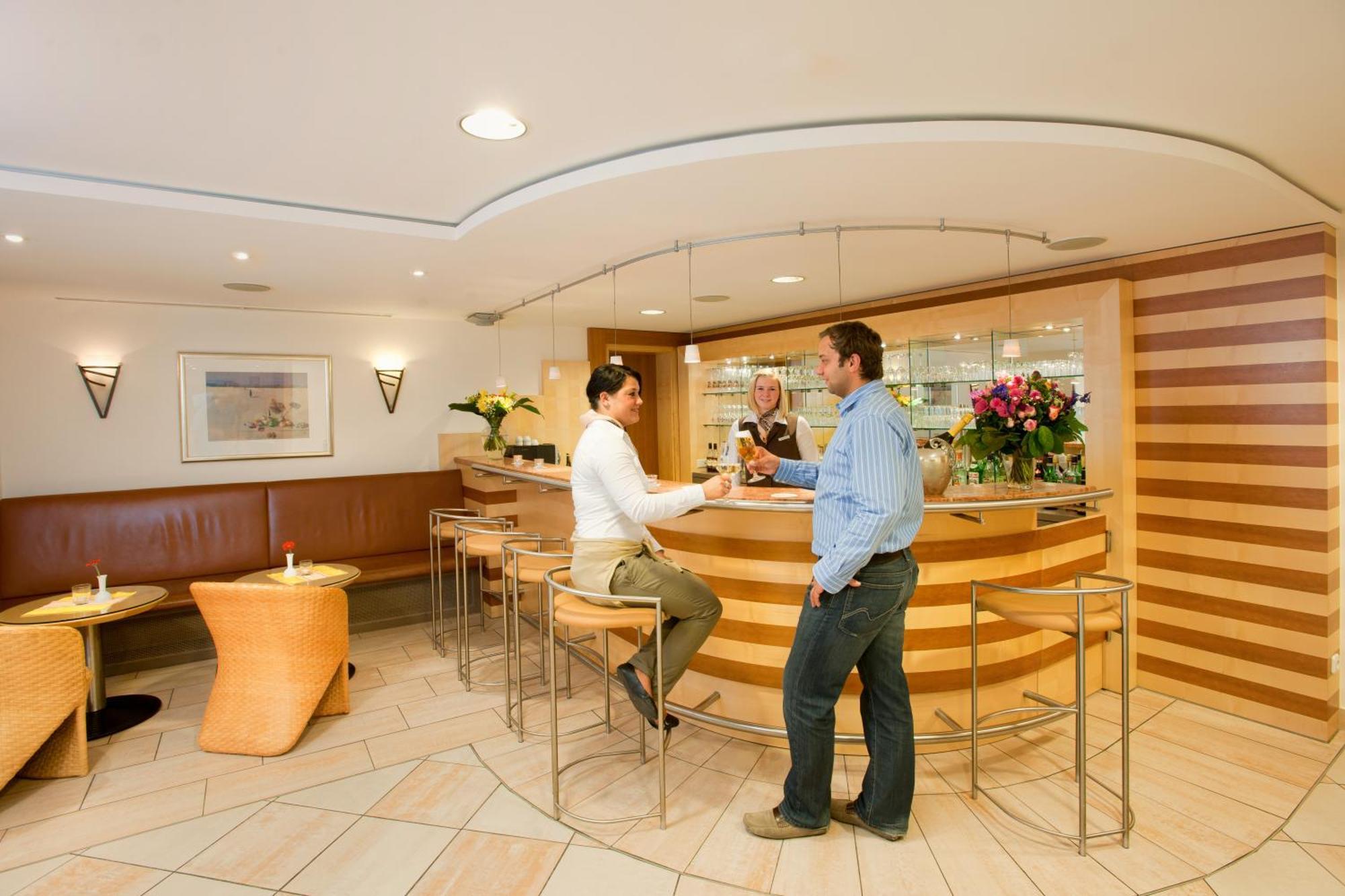 Hotel Barbarossa, Dusseldorf